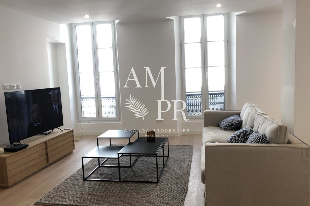 Image of At the heart of Cannes- 3 bedrooms flat fully renovated