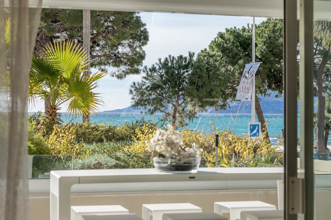 Image of Cannes - Croisette - Magnificent Apartment