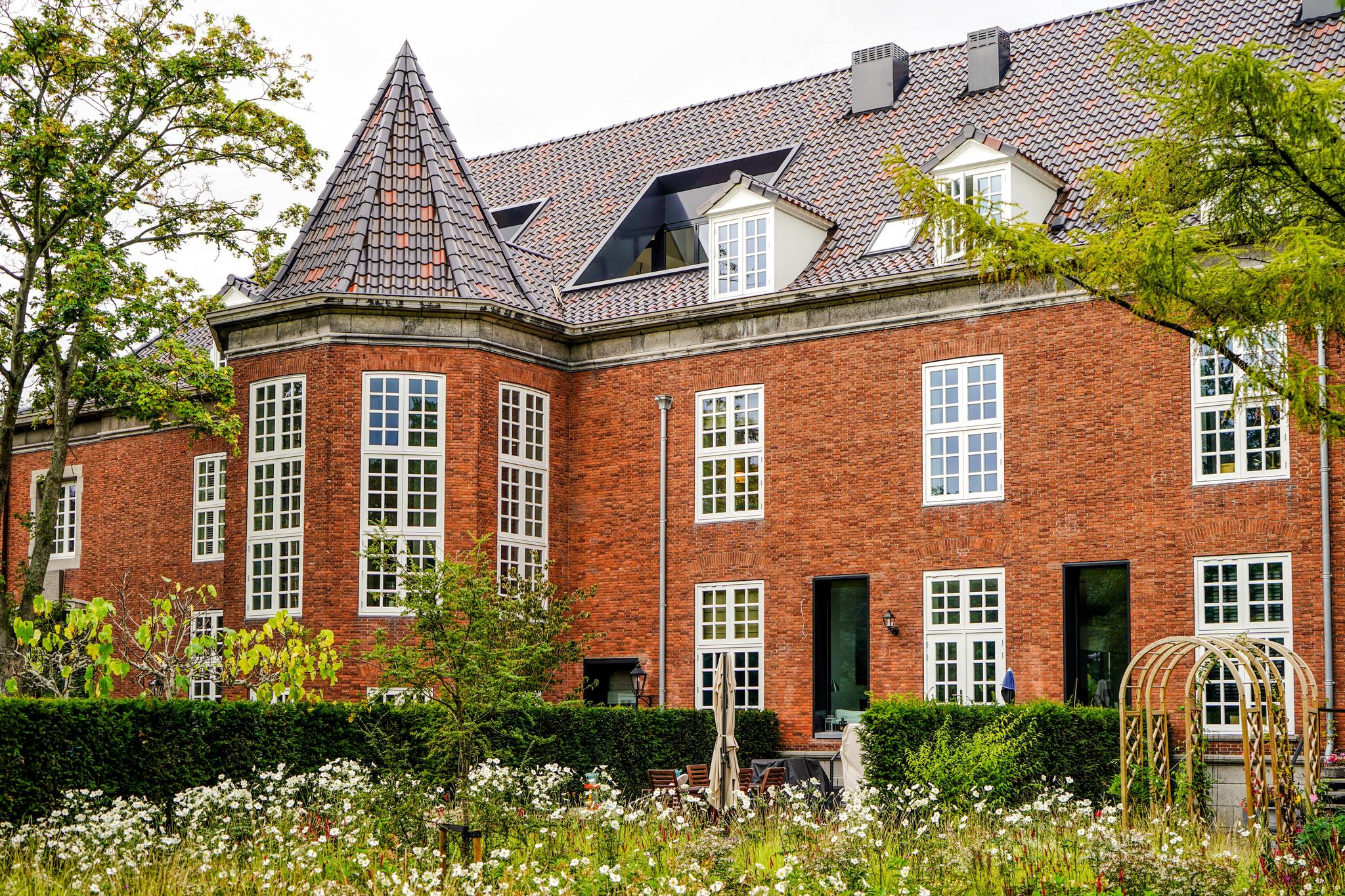 Overig - 'S-GRAVENHAGE - Therese Schwartzestraat 111