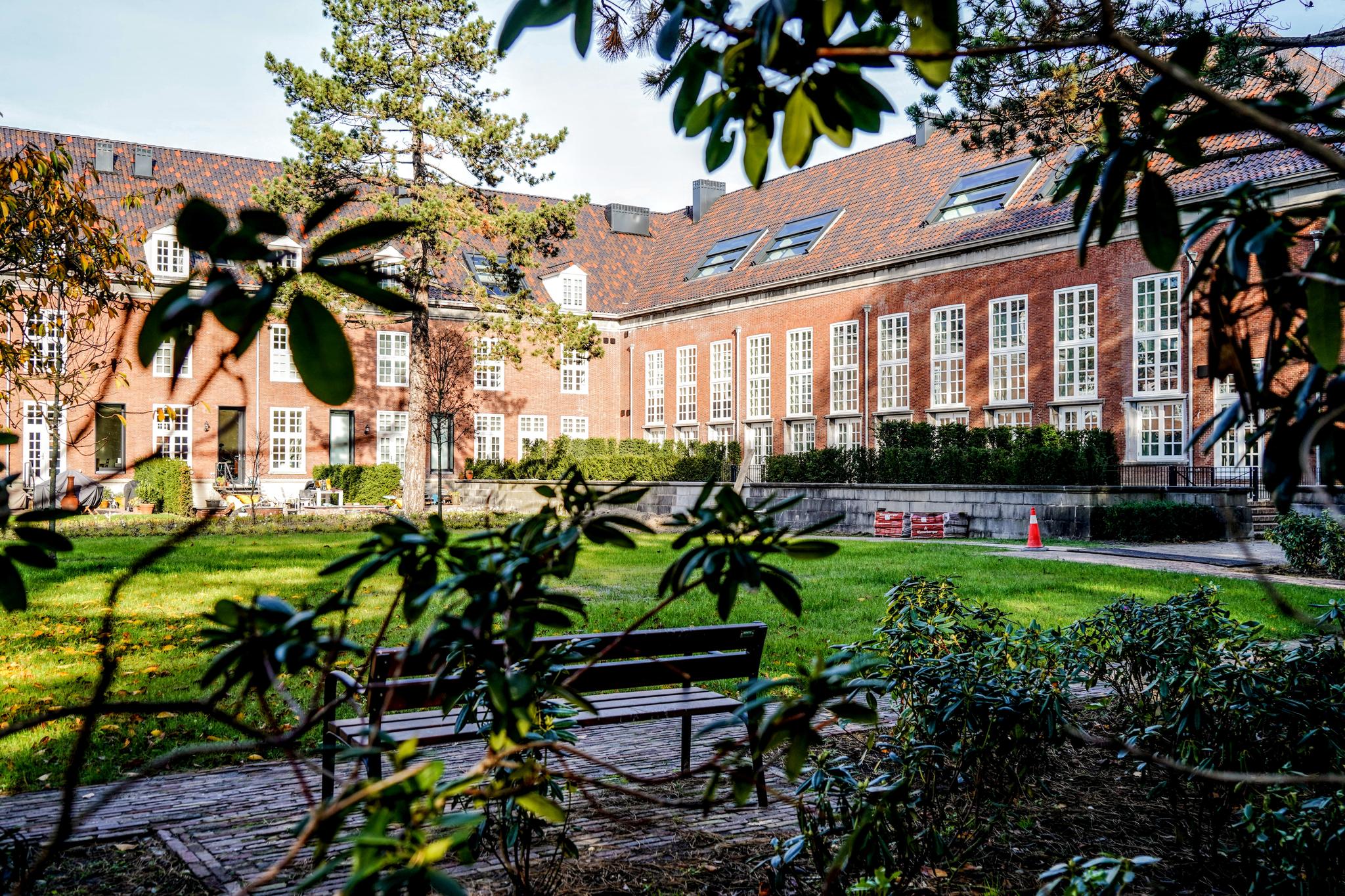Overig - 'S-GRAVENHAGE - Therese Schwartzestraat 131