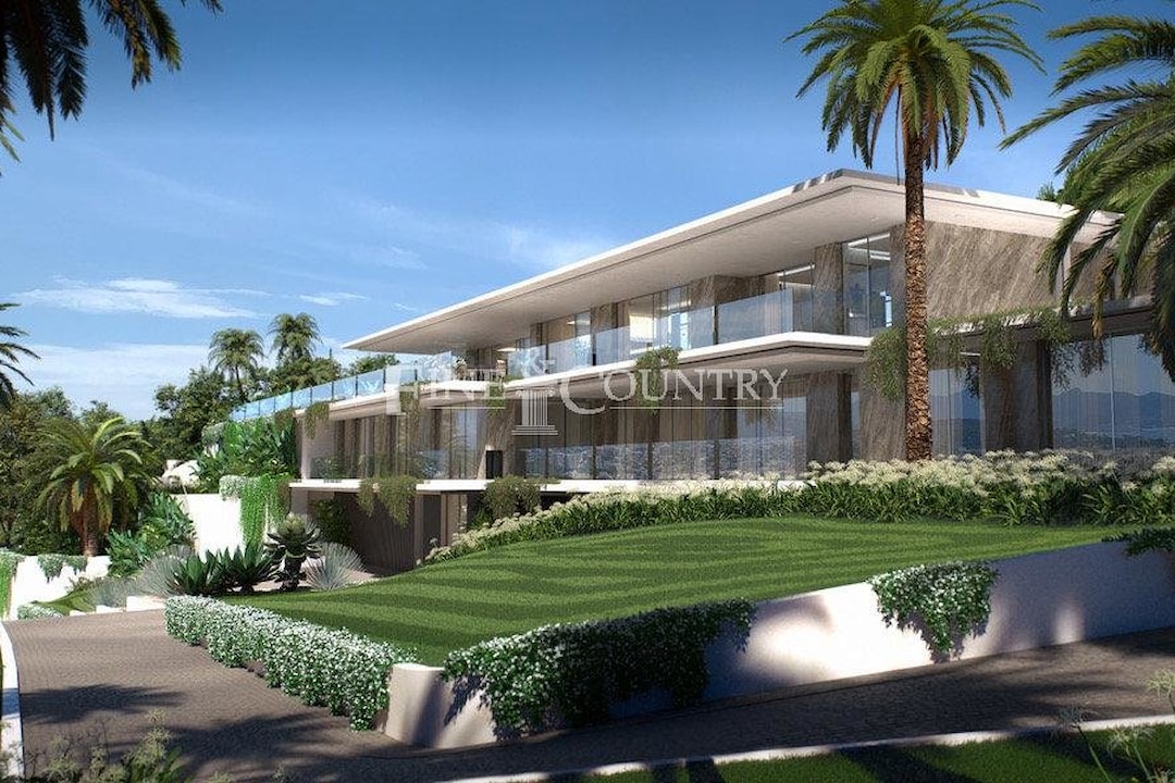 Image of Modern Villa For Sale in Cannes with Panoramic Sea View