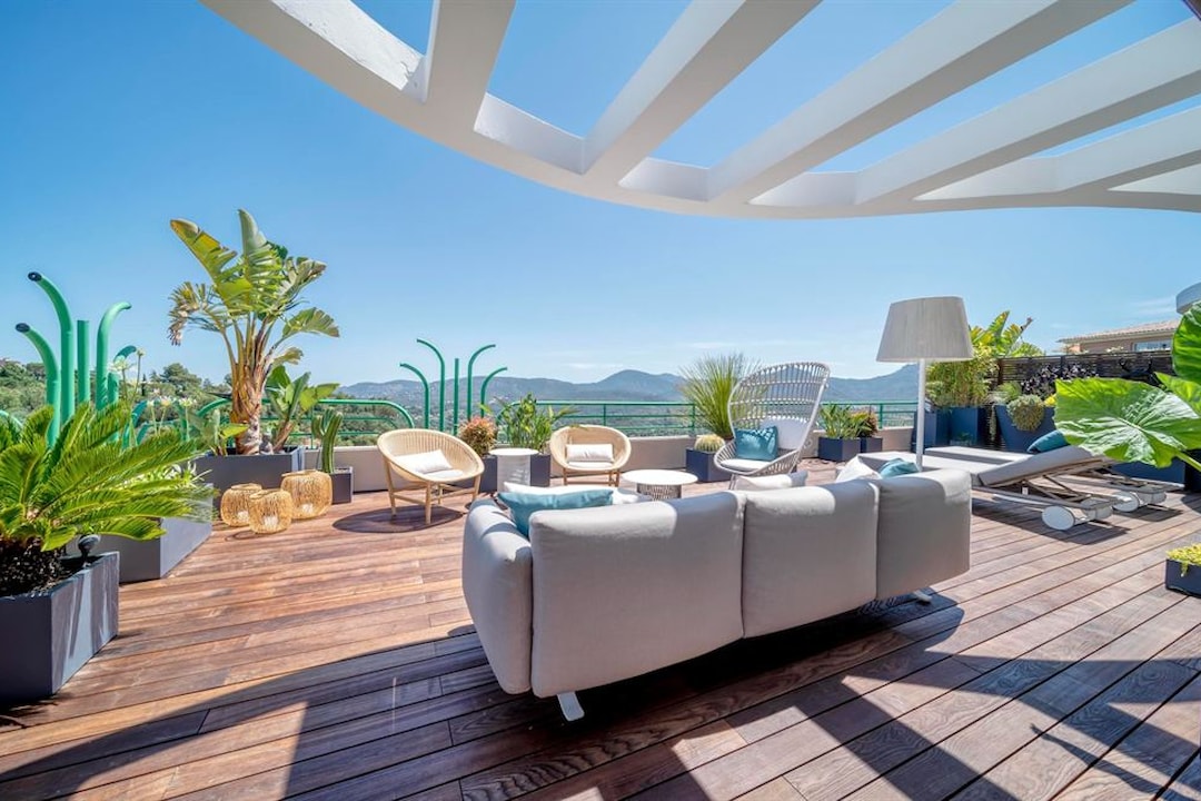 Image of Sole agent - Luxury 4 rooms apartment with large terrace for sale near Cannes