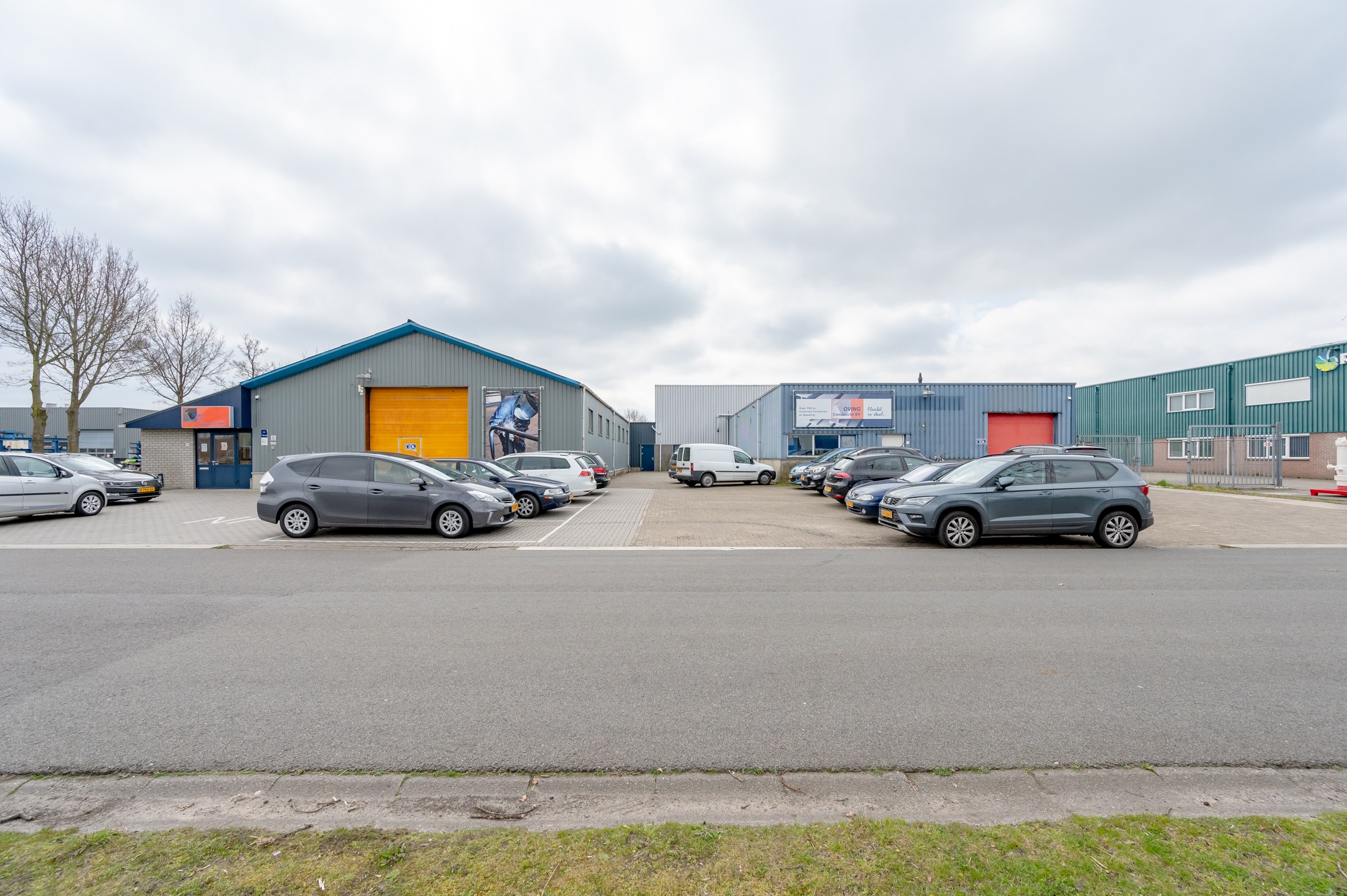 Bedrijfspand - Schoonebeek - Industrieweg 27 en 29