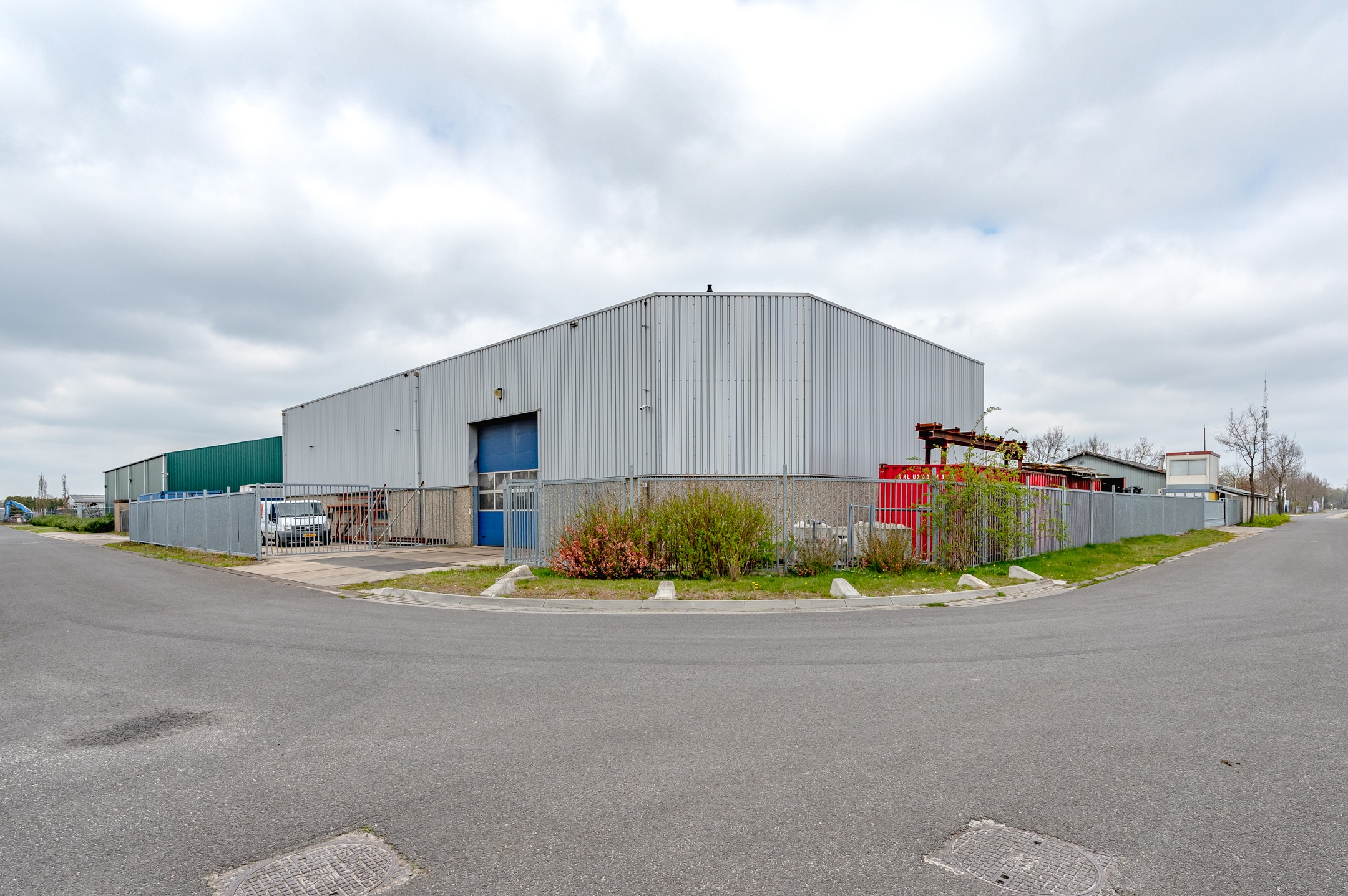 Bedrijfspand - Schoonebeek - Industrieweg 27 en 29