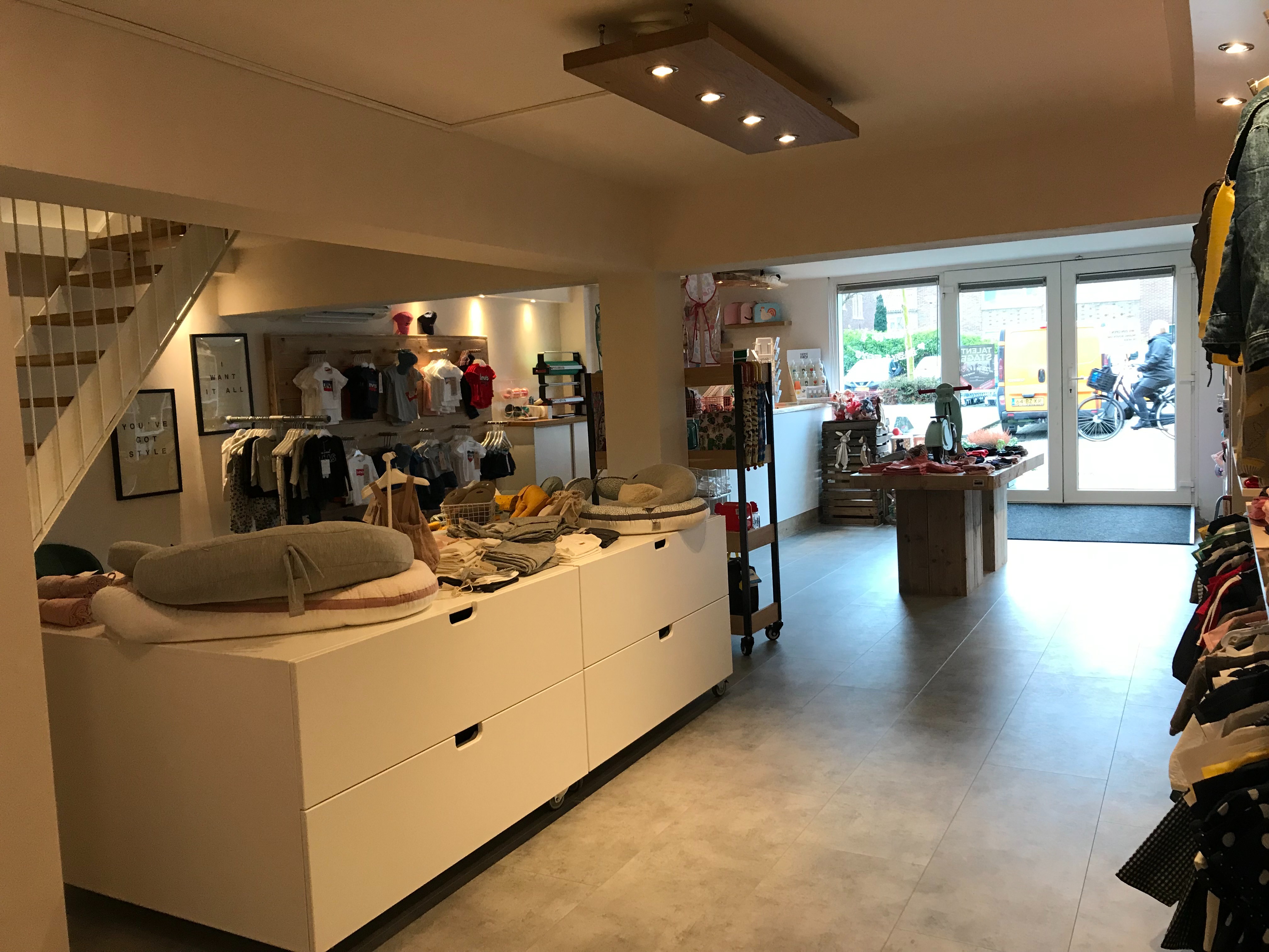 Woning / winkelpand - Barendrecht - Middenbaan 77 A+B