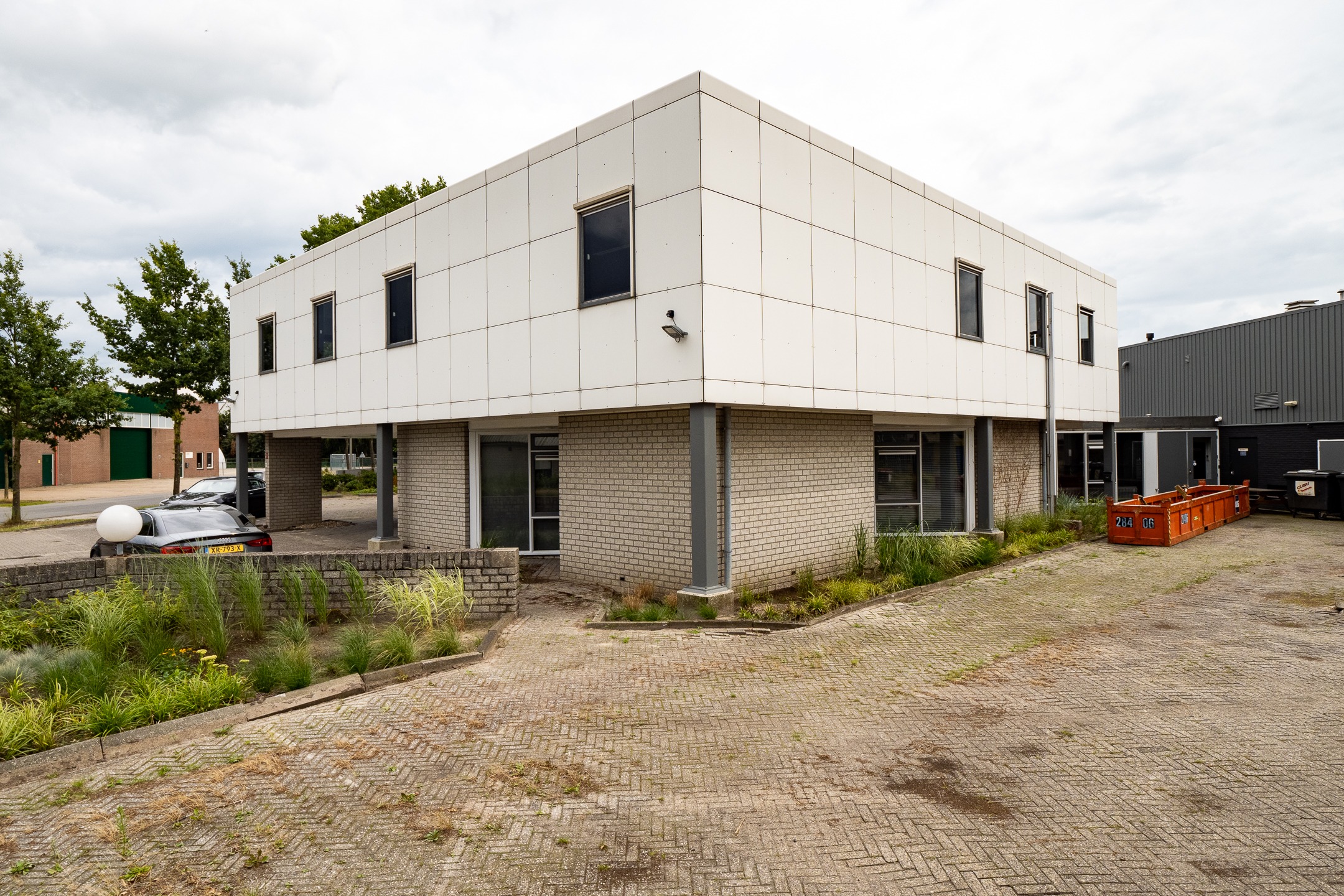 Bedrijfspand - Schoonebeek - Industrieweg  17