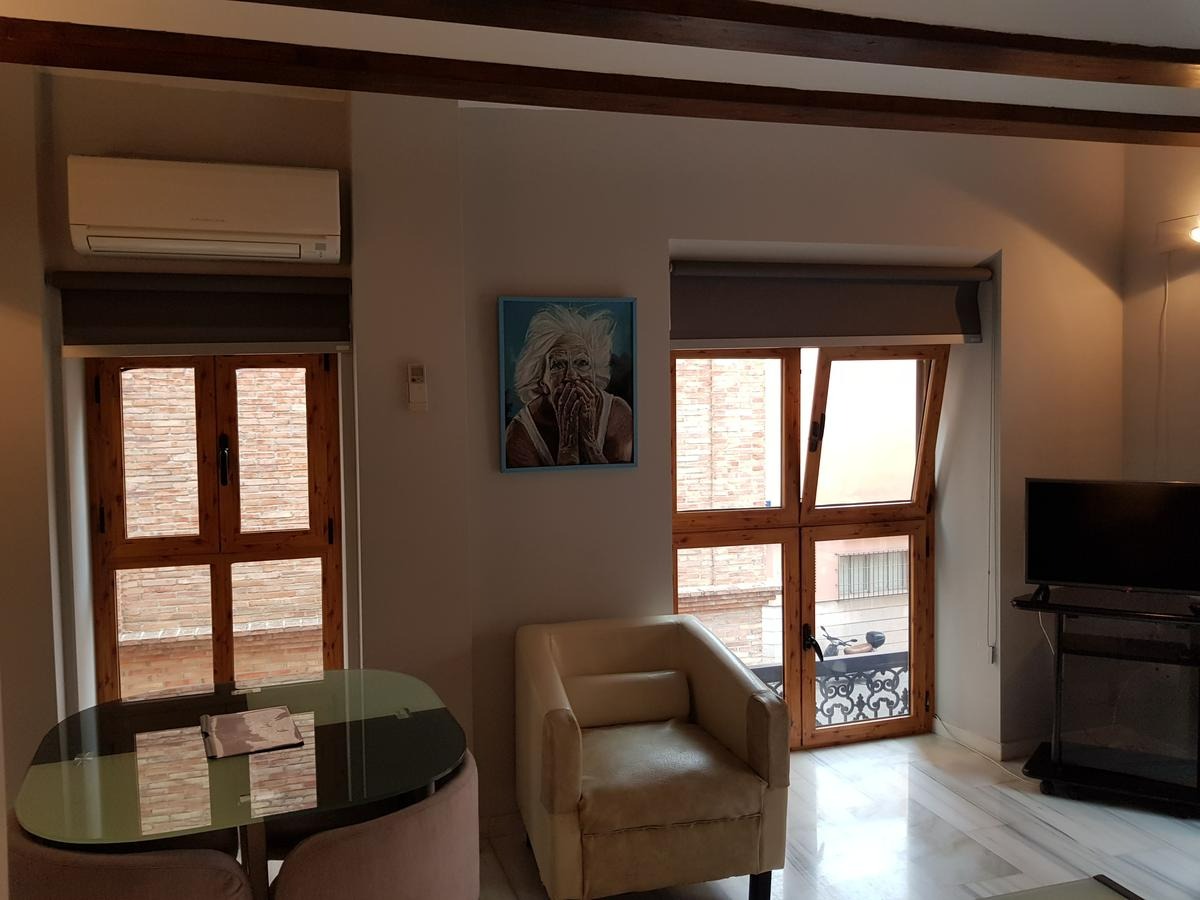 Woning / winkelpand - Valencia - Carrer de Joan Plaça 1