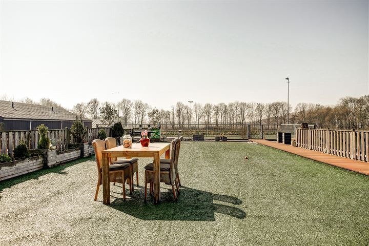 Woning / winkelpand - Creil - Graaf Florislaan 34