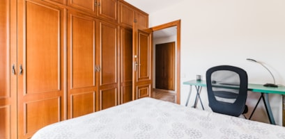 Valencia, Calle Lerida 33 Puerta 13 image