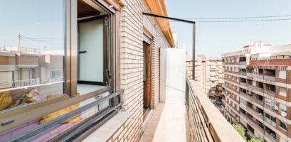 Valencia, Calle Lerida 33 Puerta 13 image